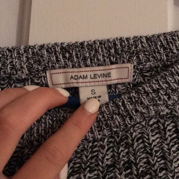 Cropped sweater - Picture 2 of 2